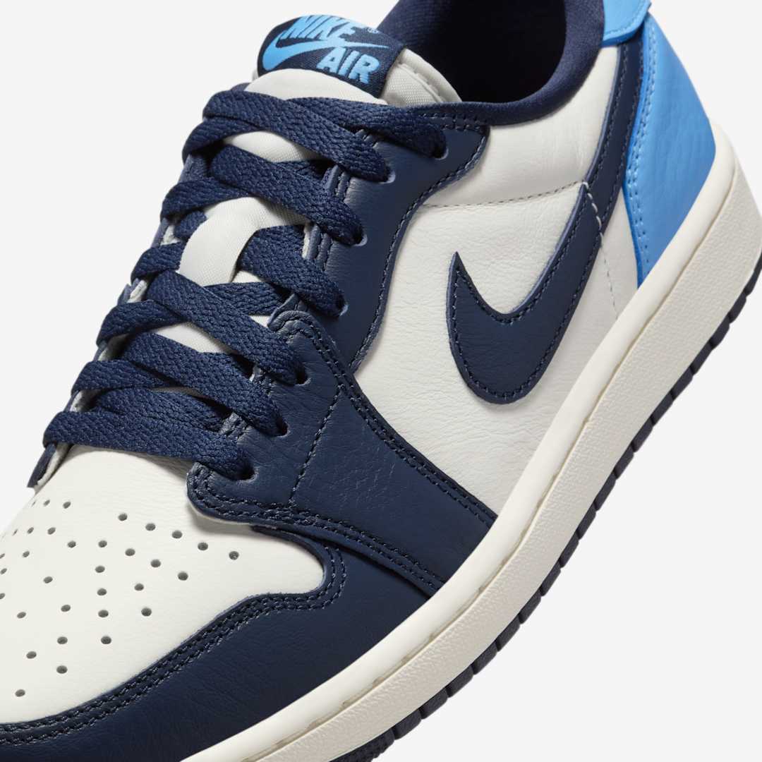 Jordan 1 Low OG Obsidian UNC