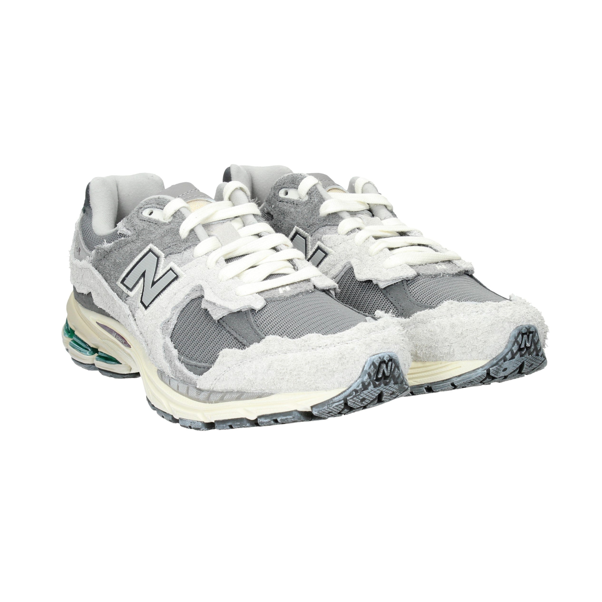 NEW BALANCE - U M 2002 RDA Sneakers