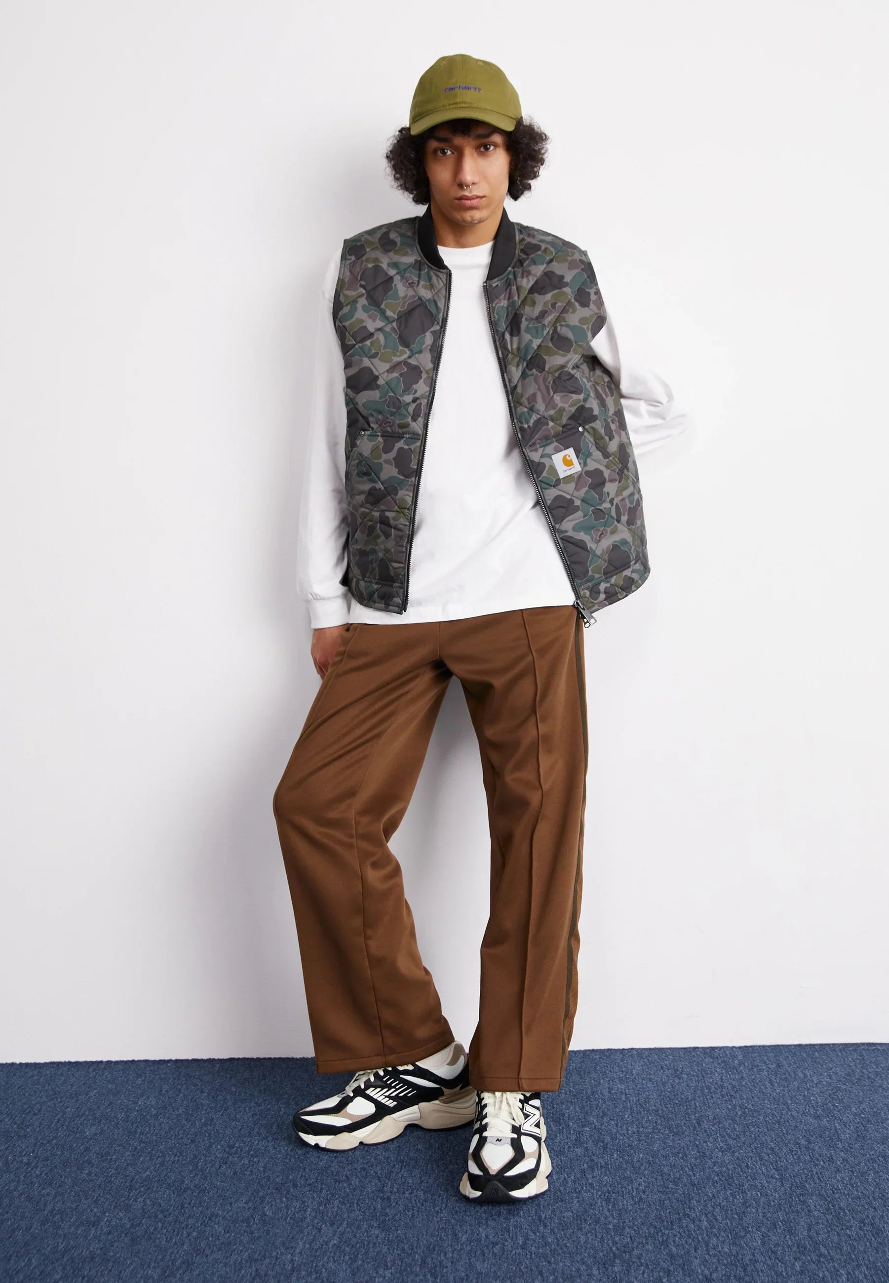 NEW BALANCE - U 9060 LBB Sneakers