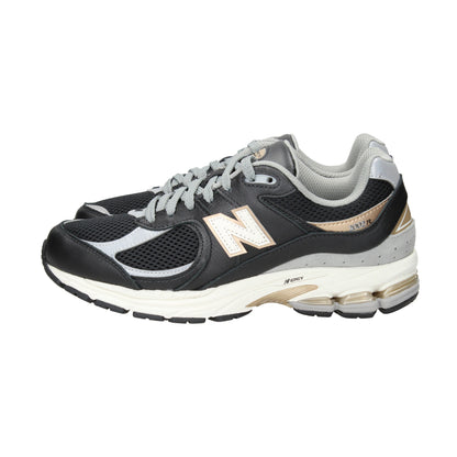 NEW BALANCE  - U M 2002 RPO Sneakers