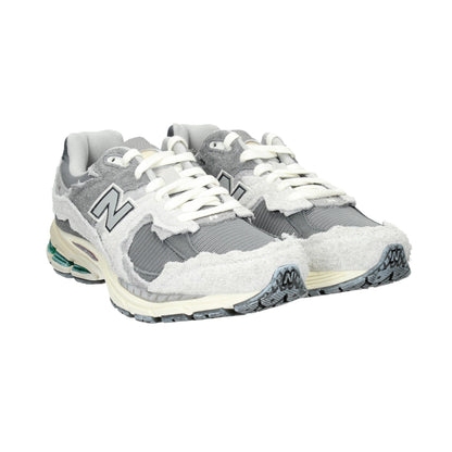 NEW BALANCE  - U M 2002 RDA Sneakers