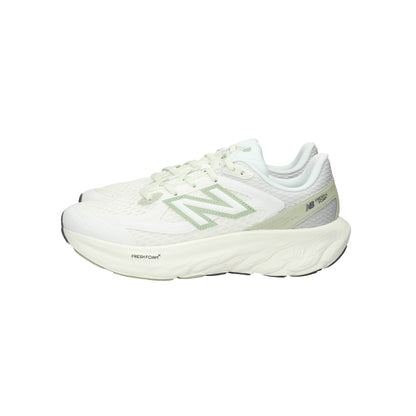 NEW BALANCE  - UTRNAF Sneakers